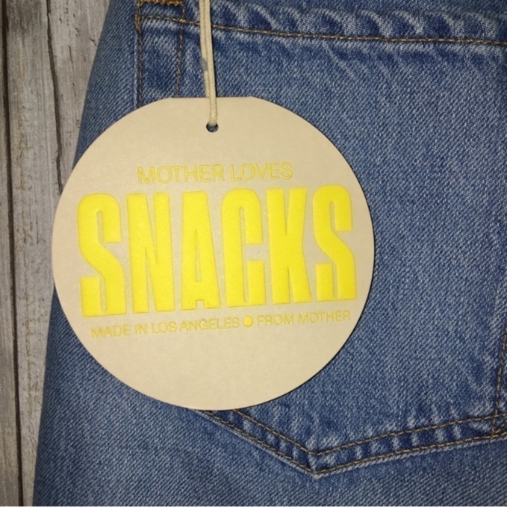 NWT Mother Loves Snacks Twizzy Knee Shorts - Picture 7 of 7